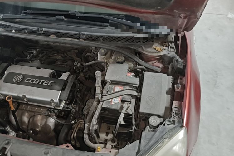 Used Buick GT 2013 GT 1.6L Automatic Fashion Edition Engine Bay Left