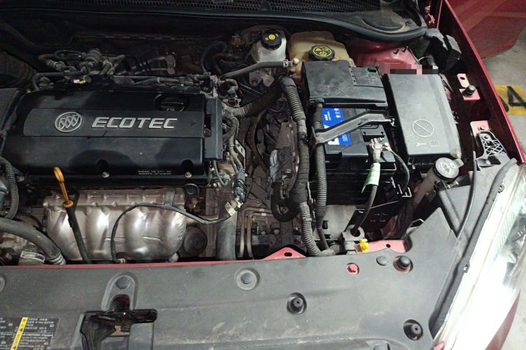 Used Buick GT 2013 GT 1.6L Automatic Fashion Edition Engine Bay Left
