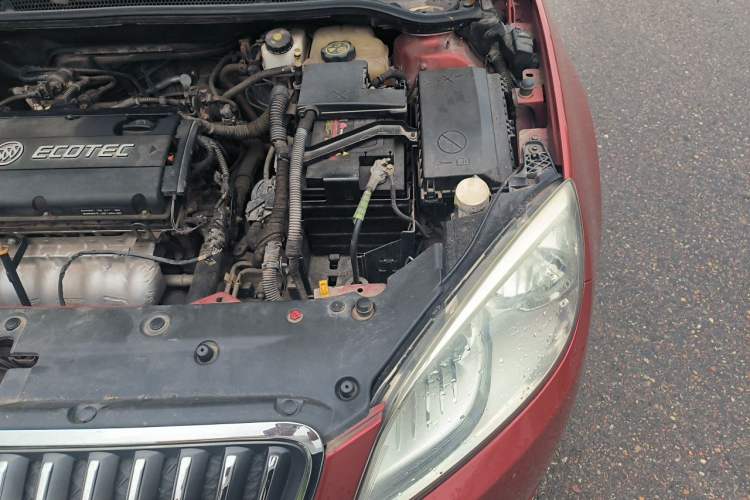 Used Buick GT 2013 GT 1.6L Automatic Comfort Edition Engine Bay Left