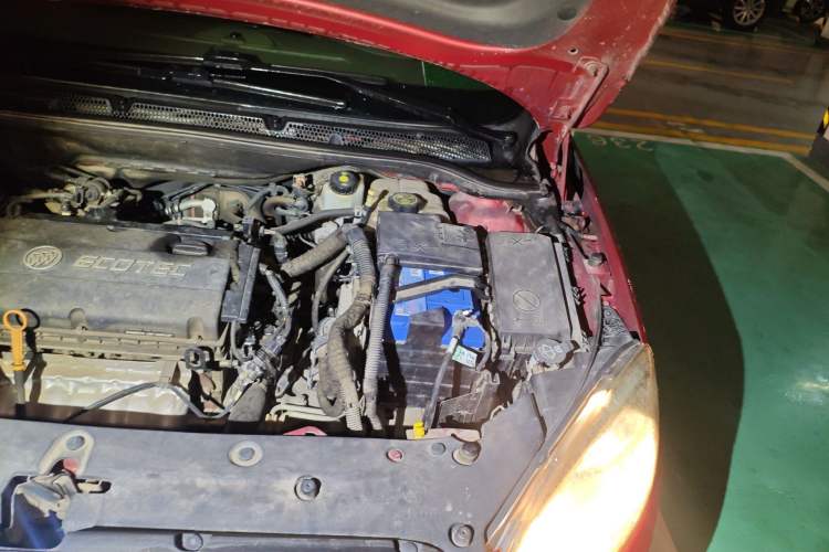 Used Buick GT 2013 GT 1.6L Automatic Fashion Edition Engine Bay Left
