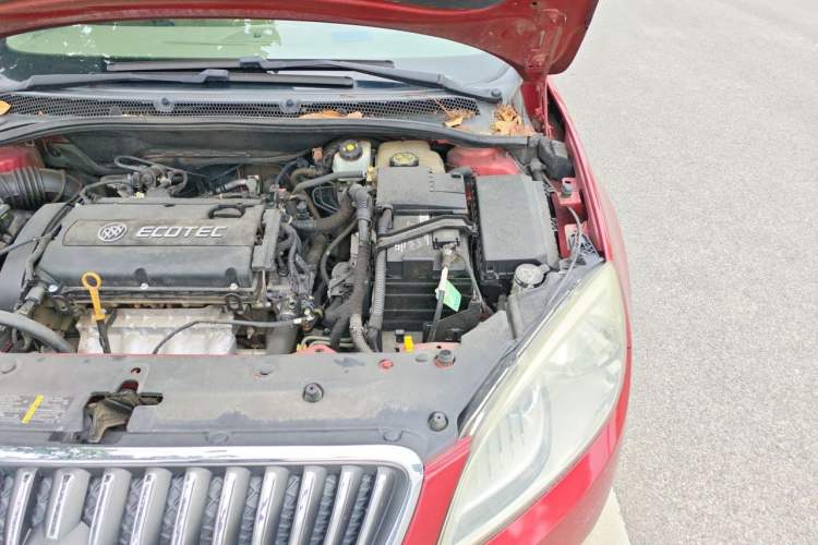 Used Buick GT 2013 GT 1.6L Automatic Fashion Edition Engine Bay Left