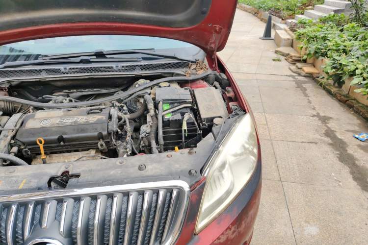 Used Buick GT 2013 GT 1.6L Manual Entry-Level Model Engine Bay Left