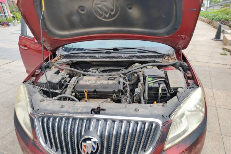 Used Buick GT 2013 GT 1.6L Manual Entry-Level Model Engine Bay
