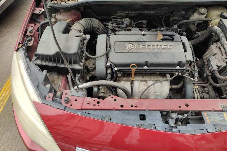 Used Buick GT 2013 XT 1.6L Automatic Fashion Edition Engine Bay Right