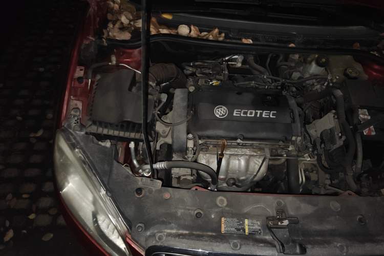 Used Buick GT 2013 GT 1.6L Automatic Fashion Edition Engine Bay Right