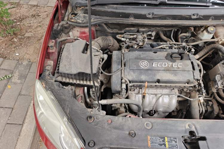Used Buick GT 2013 GT 1.6L Automatic Fashion Edition Engine Bay Right