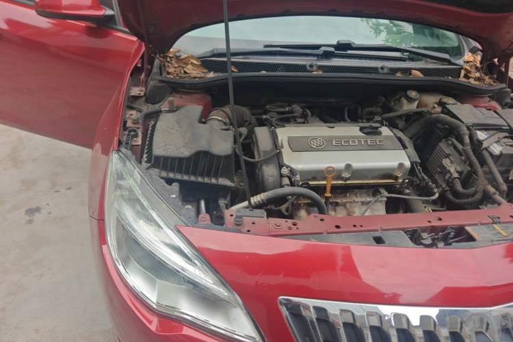 Used Buick GT 2013 XT 1.6L Automatic Fashion Edition Engine Bay Right