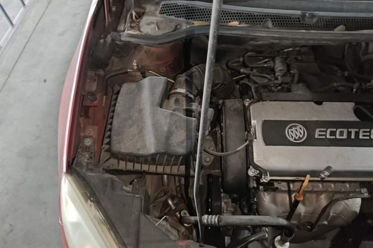 Used Buick GT 2013 GT 1.6L Automatic Fashion Edition Engine Bay Right