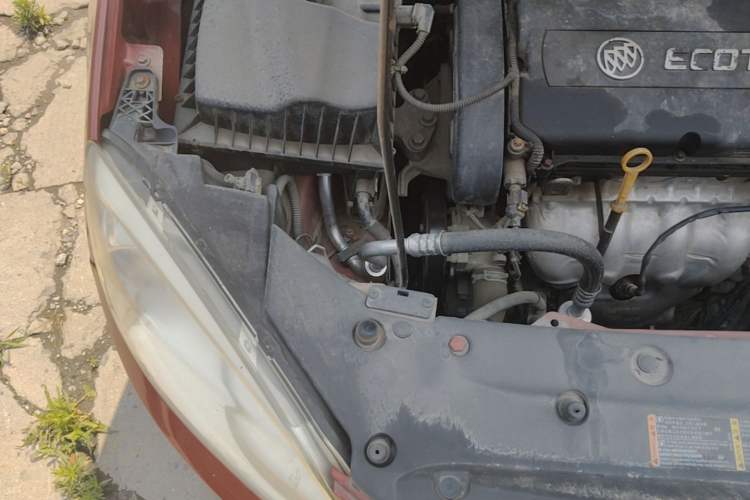Used Buick GT 2013 GT 1.6L Automatic Fashion Edition Engine Bay Right
