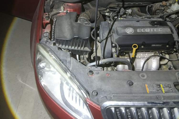 Used Buick GT 2013 GT 1.6L Automatic Fashion Edition Engine Bay Right