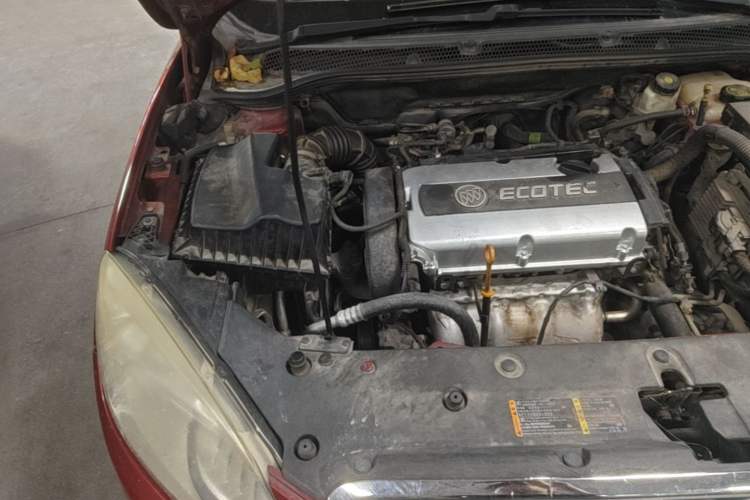 Used Buick GT 2013 GT 1.6L Automatic Fashion Edition Engine Bay Right
