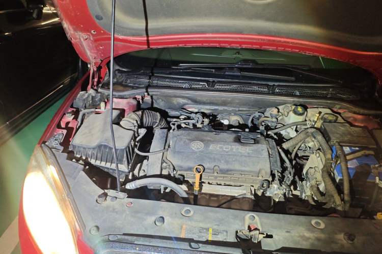 Used Buick GT 2013 GT 1.6L Automatic Fashion Edition Engine Bay Right