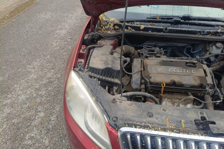Used Buick GT 2013 GT 1.6L Manual Entry-Level Model Engine Bay Right