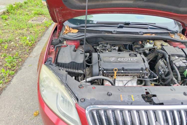 Used Buick GT 2013 GT 1.6L Automatic Fashion Edition Engine Bay Right