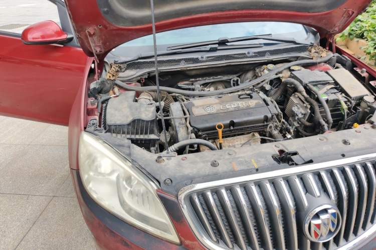 Used Buick GT 2013 GT 1.6L Manual Entry-Level Model Engine Bay Right