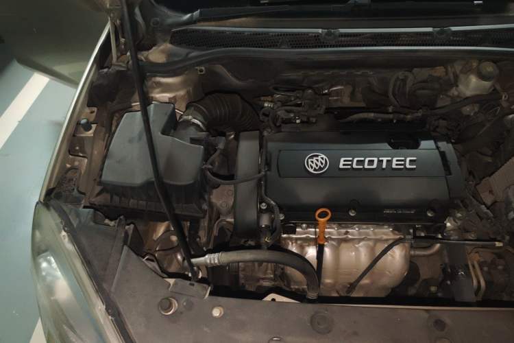 Used Buick GT 2013 GT 1.6L Automatic Fashion Edition Engine Bay Right