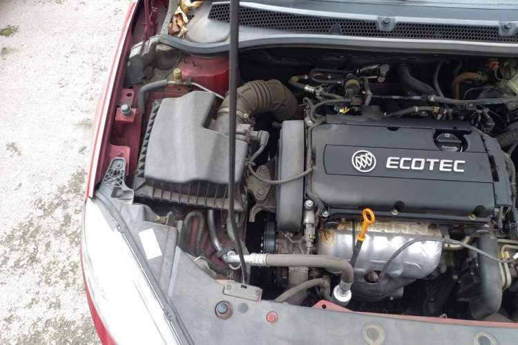 Used Buick GT 2013 GT 1.6L Automatic Fashion Edition Engine Bay Right