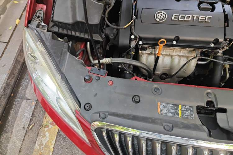 Used Buick GT 2013 GT 1.6L Automatic Fashion Edition Engine Bay Right
