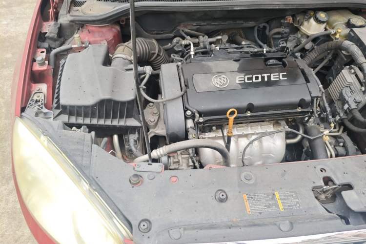 Used Buick GT 2013 GT 1.8L Automatic Fashion Edition Engine Bay Right