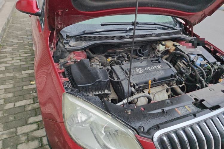 Used Buick GT 2013 GT 1.6L Manual Entry-Level Model Engine Bay Right