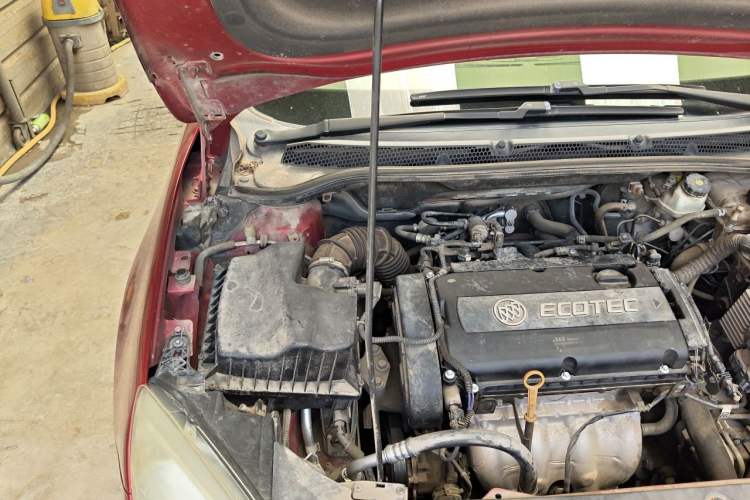 Used Buick GT 2013 GT 1.6L Automatic Fashion Edition Engine Bay Right