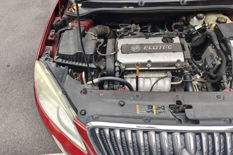 Used Buick GT 2013 GT 1.6L Automatic Fashion Edition Engine Bay Right