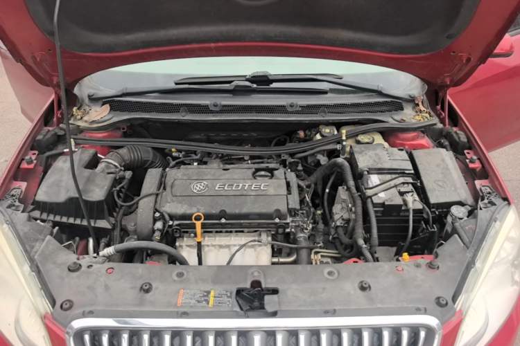 Used Buick GT 2013 GT 1.6L Automatic Fashion Edition Engine Bay