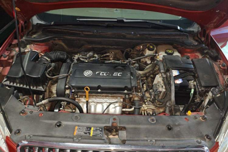 Used Buick GT 2013 GT 1.6L Automatic Fashion Edition Engine Bay