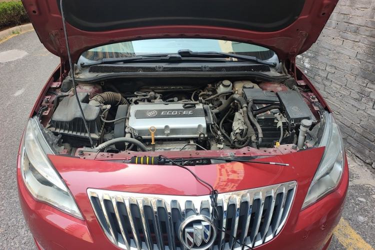 Used Buick GT 2013 XT 1.6L Automatic Fashion Edition Engine Bay