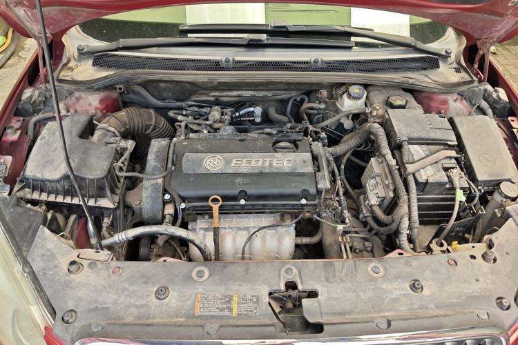 Used Buick GT 2013 GT 1.6L Automatic Fashion Edition Engine Bay