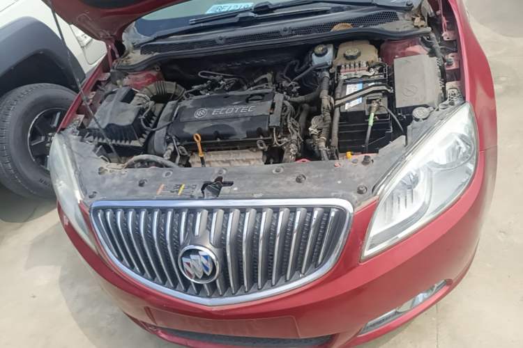 Used Buick GT 2013 GT 1.6L Manual Entry-Level Model Engine Bay