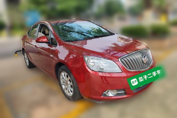 Used Buick GT 2013 GT 1.6L Automatic Fashion Edition Front Right 45 Deg