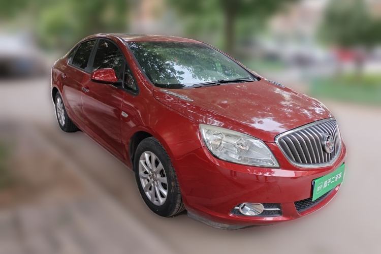 Used Buick GT 2013 GT 1.6L Automatic Fashion Edition Front Right 45 Deg
