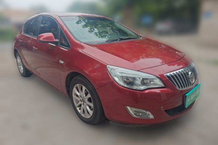 Used Buick GT 2013 XT 1.6L Automatic Fashion Edition Front Right 45 Deg