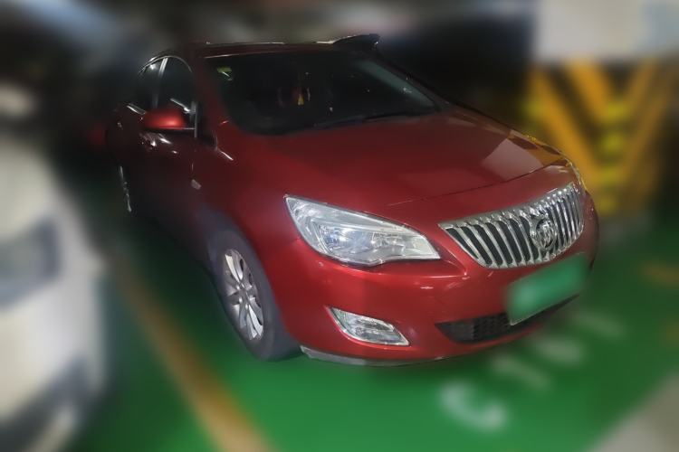 Used Buick GT 2013 XT 1.6L Automatic Fashion Edition Front Right 45 Deg