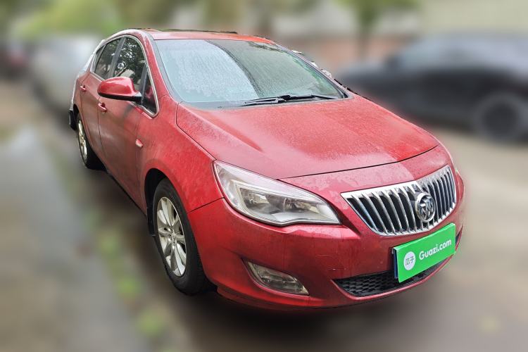 Used Buick GT 2013 XT 1.6L Automatic Comfort Edition Front Right 45 Deg