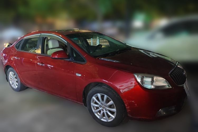 Used Buick GT 2013 GT 1.6L Automatic Fashion Edition Front Right 45 Deg