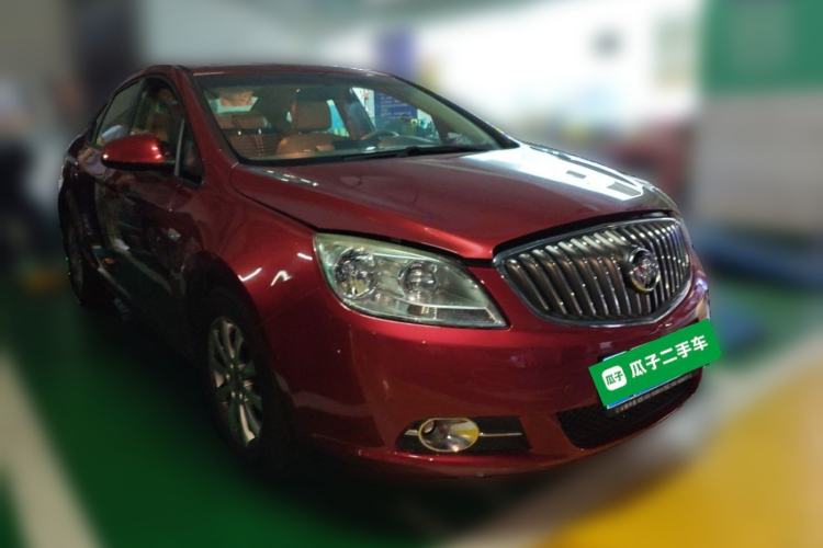 Used Buick GT 2013 GT 1.6L Automatic Fashion Edition Front Right 45 Deg