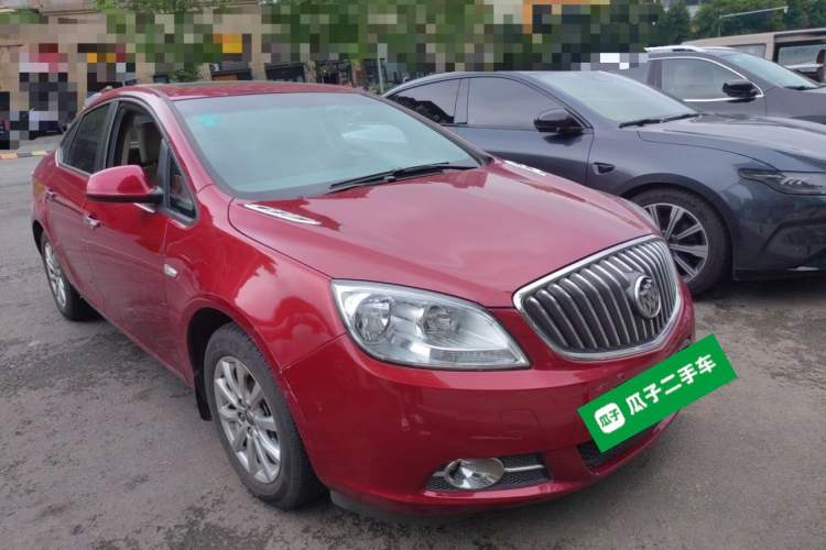 Used Buick GT 2013 GT 1.6L Automatic Fashion Edition Front Right 45 Deg