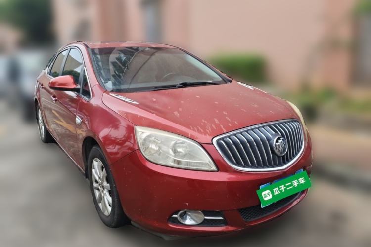 Used Buick GT 2013 GT 1.8L Automatic Fashion Edition Front Right 45 Deg