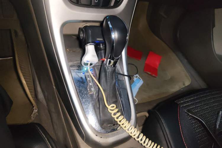 Used Buick GT 2013 GT 1.6L Automatic Comfort Edition Gear Lever