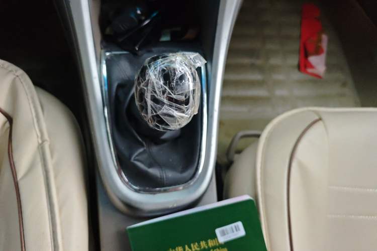 Used Buick GT 2013 GT 1.6L Manual Entry-Level Model Gear Lever