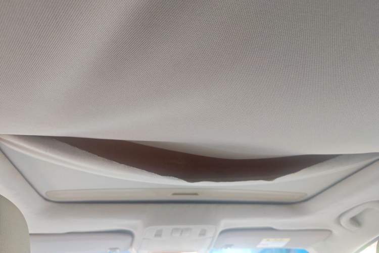 Used Buick GT 2013 GT 1.6L Automatic Fashion Edition Headliner