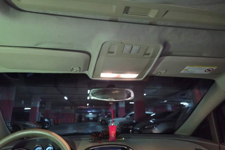 Used Buick GT 2013 GT 1.6L Automatic Fashion Edition Headliner