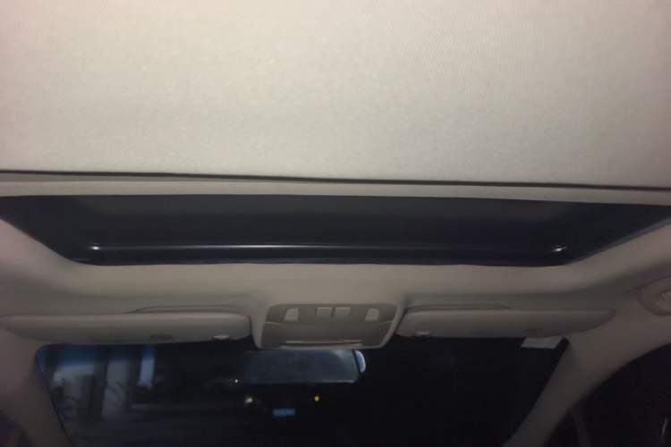 Used Buick GT 2013 GT 1.6L Automatic Fashion Edition Headliner