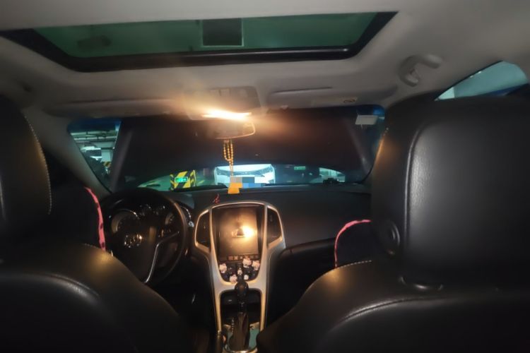 Used Buick GT 2013 XT 1.6L Automatic Fashion Edition Headliner