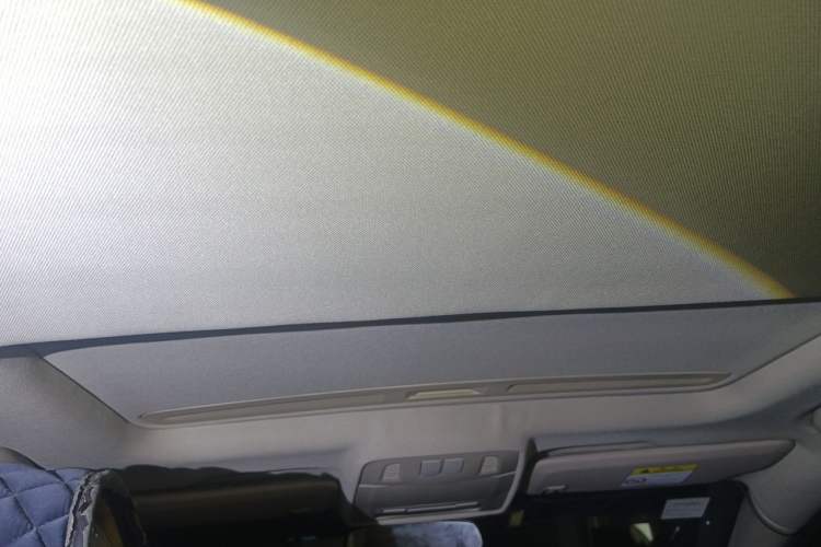 Used Buick GT 2013 GT 1.6L Automatic Fashion Edition Headliner