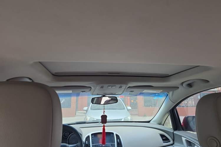 Used Buick GT 2013 XT 1.6L Automatic Fashion Edition Headliner