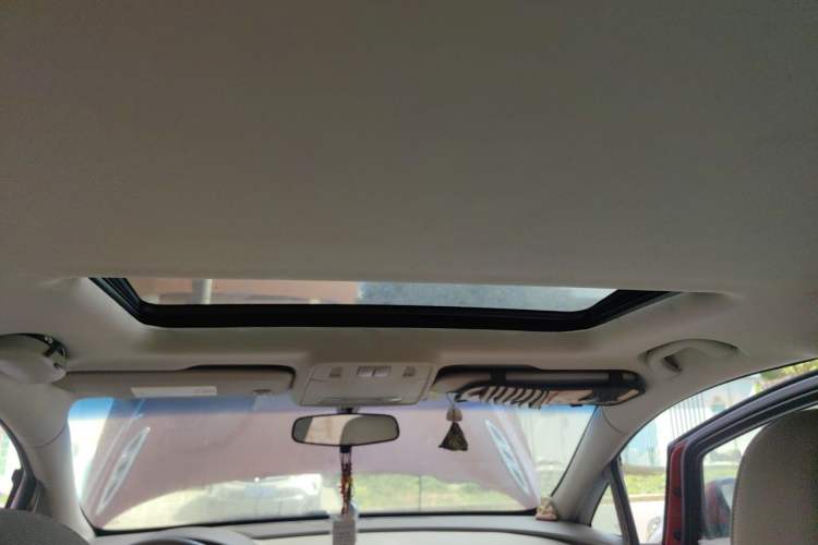 Used Buick GT 2013 GT 1.6L Automatic Fashion Edition Headliner