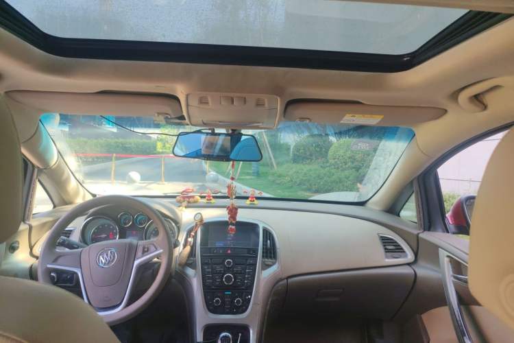 Used Buick GT 2013 GT 1.6L Manual Entry-Level Model Headliner